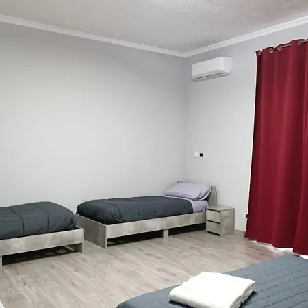 Сasa de vacaciones Grey In Centro Randazzo